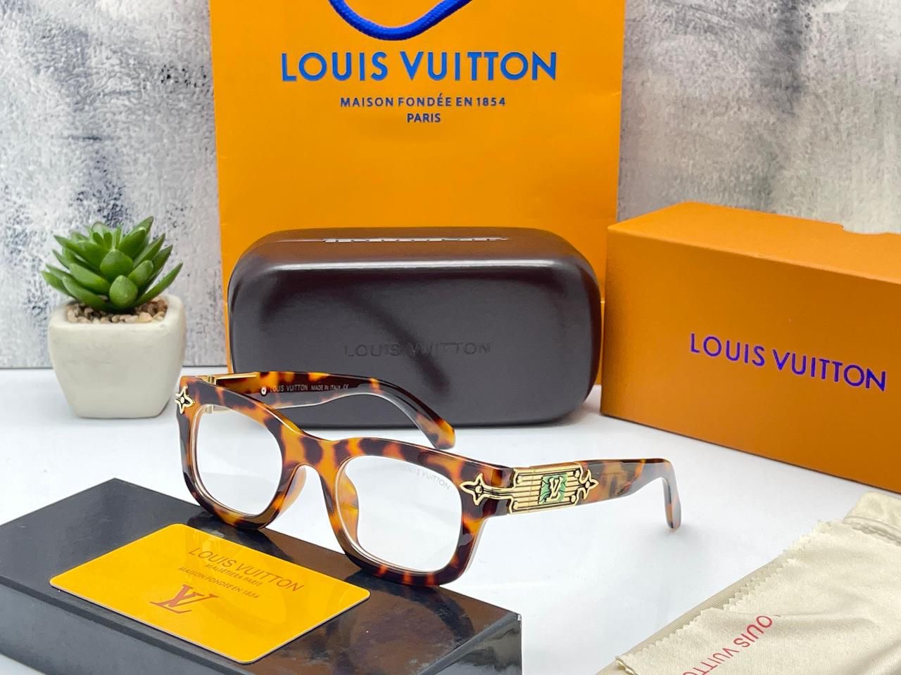 Louis Vuitton Unisex Sunglasses