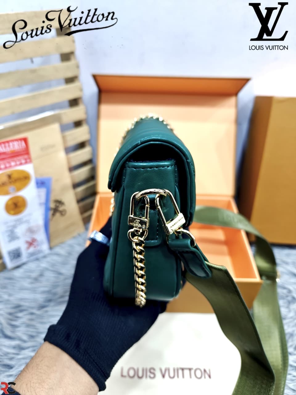 Louis Vuitton Wave Multi Pochette