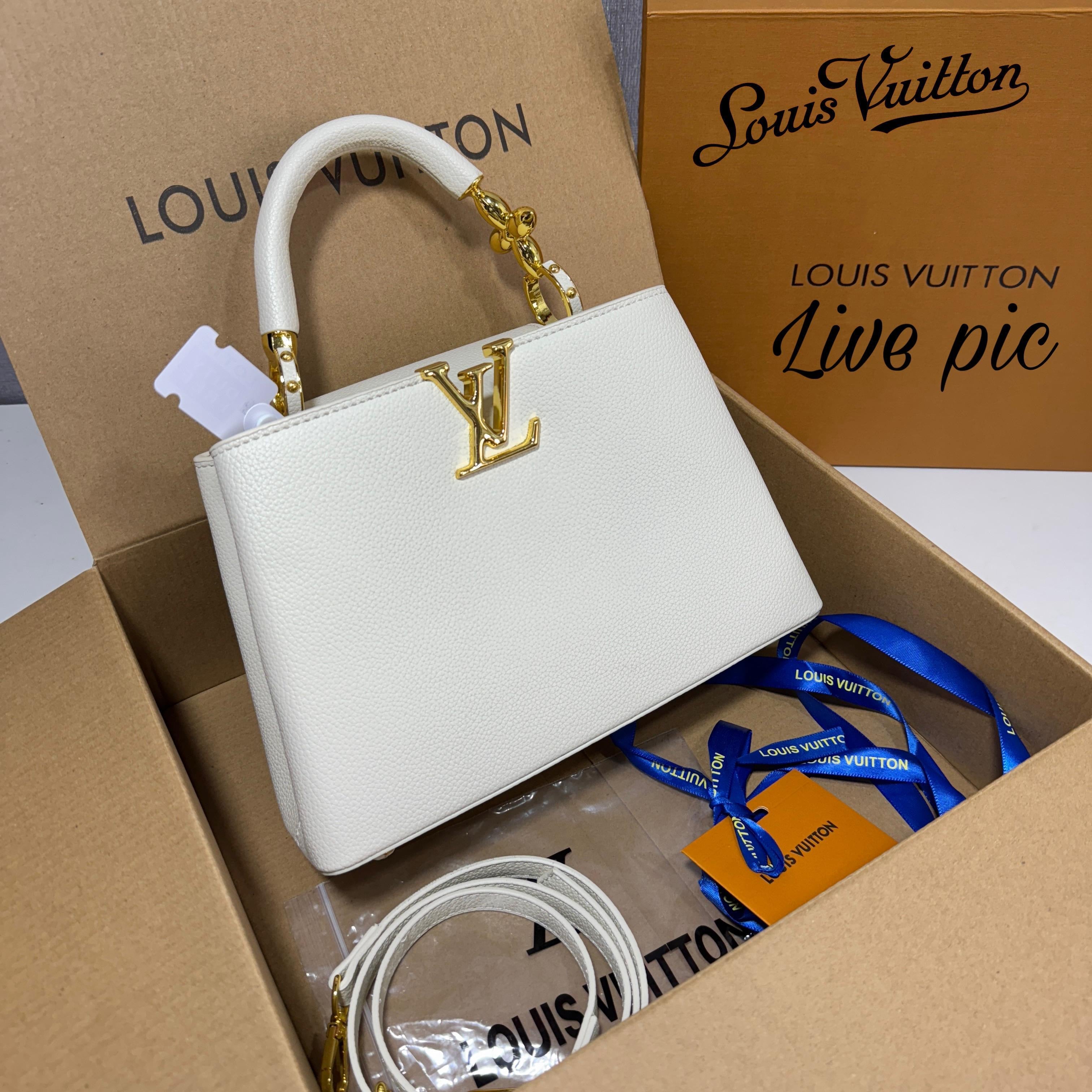 Louis Vuitton Capucines BB