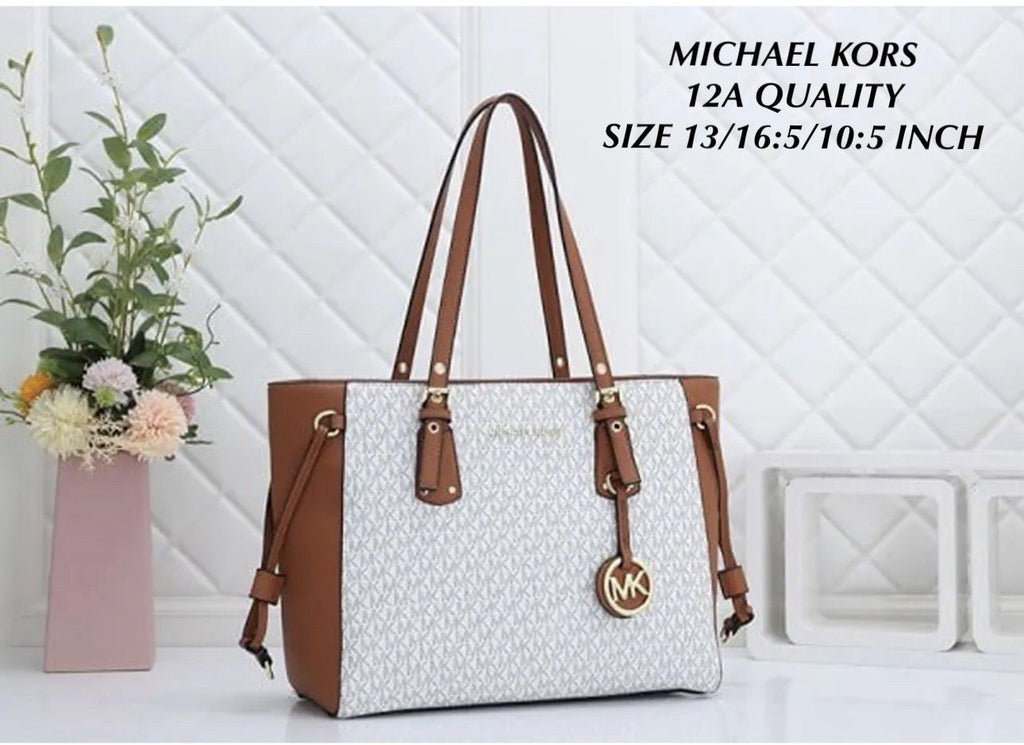 Michael Kors Voyager Tote