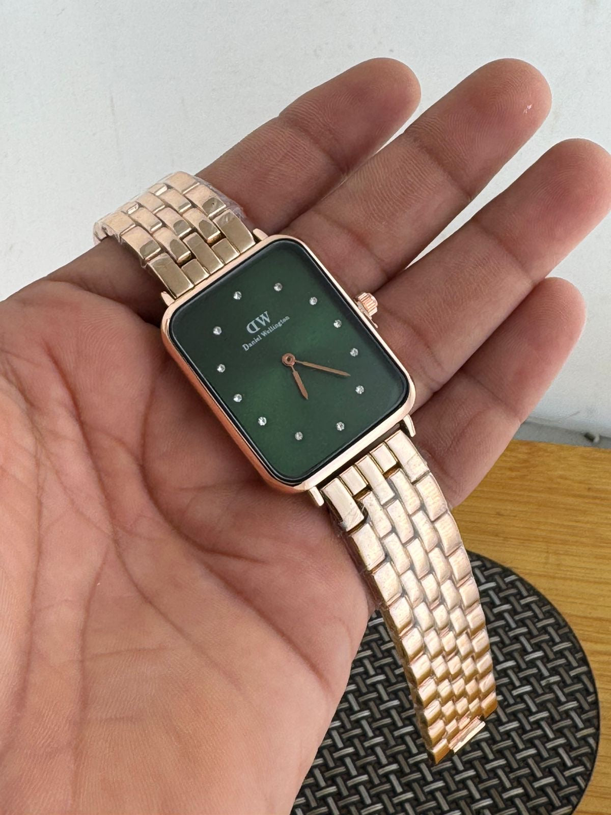 Daniel Wellington Square Dial Series