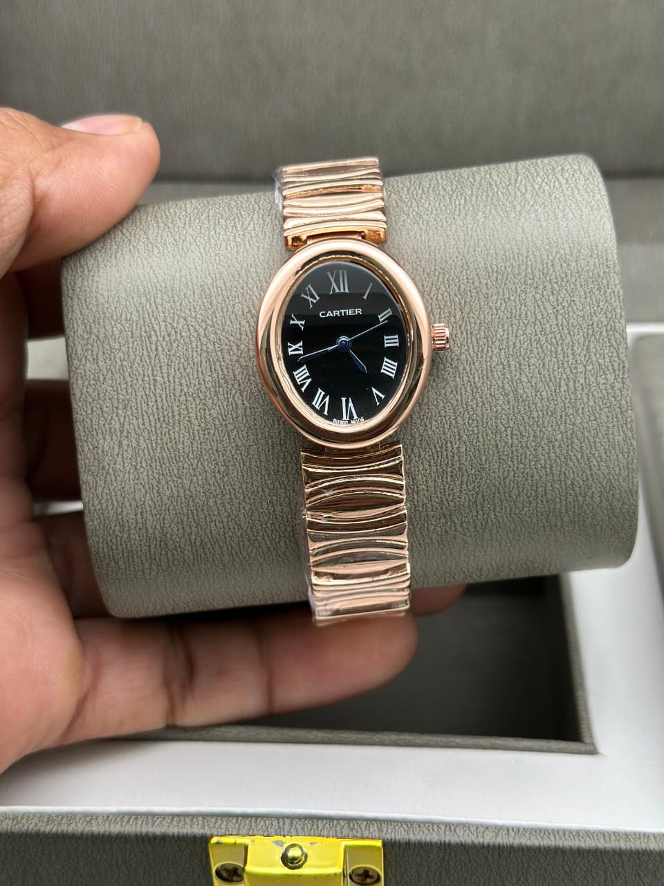 Cartier Timeless Oval Elegance