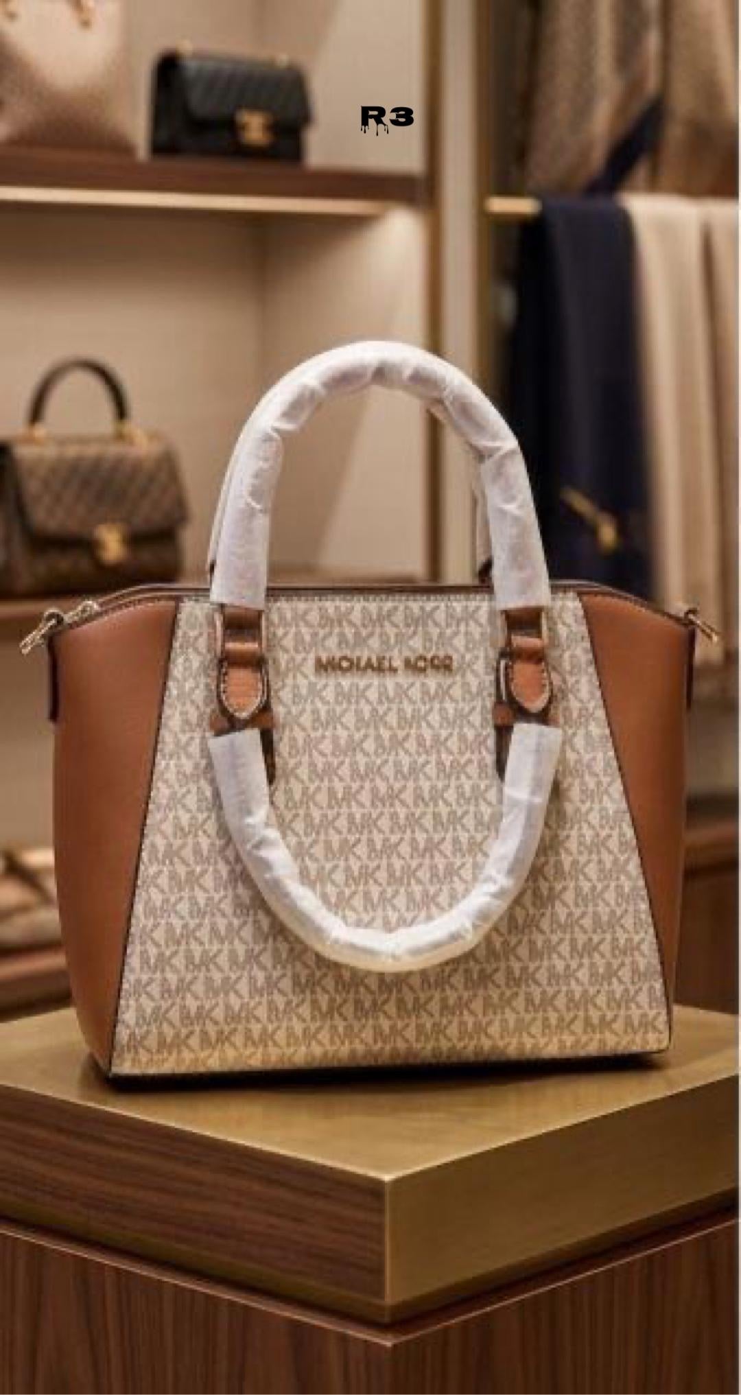Michael Kors Sienna