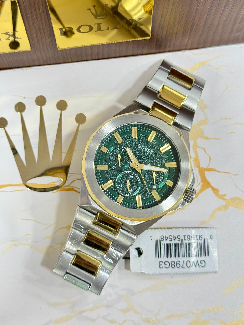 Guess Green Dial Edition