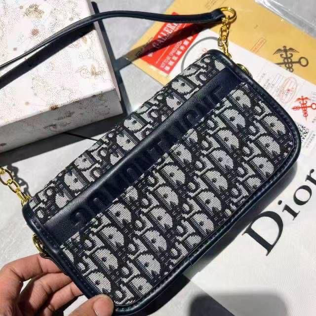 Dior Montaigne