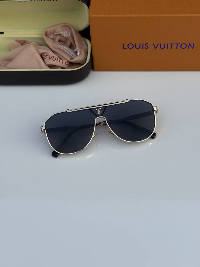 Louis Vuitton Unisex Sunglasses
