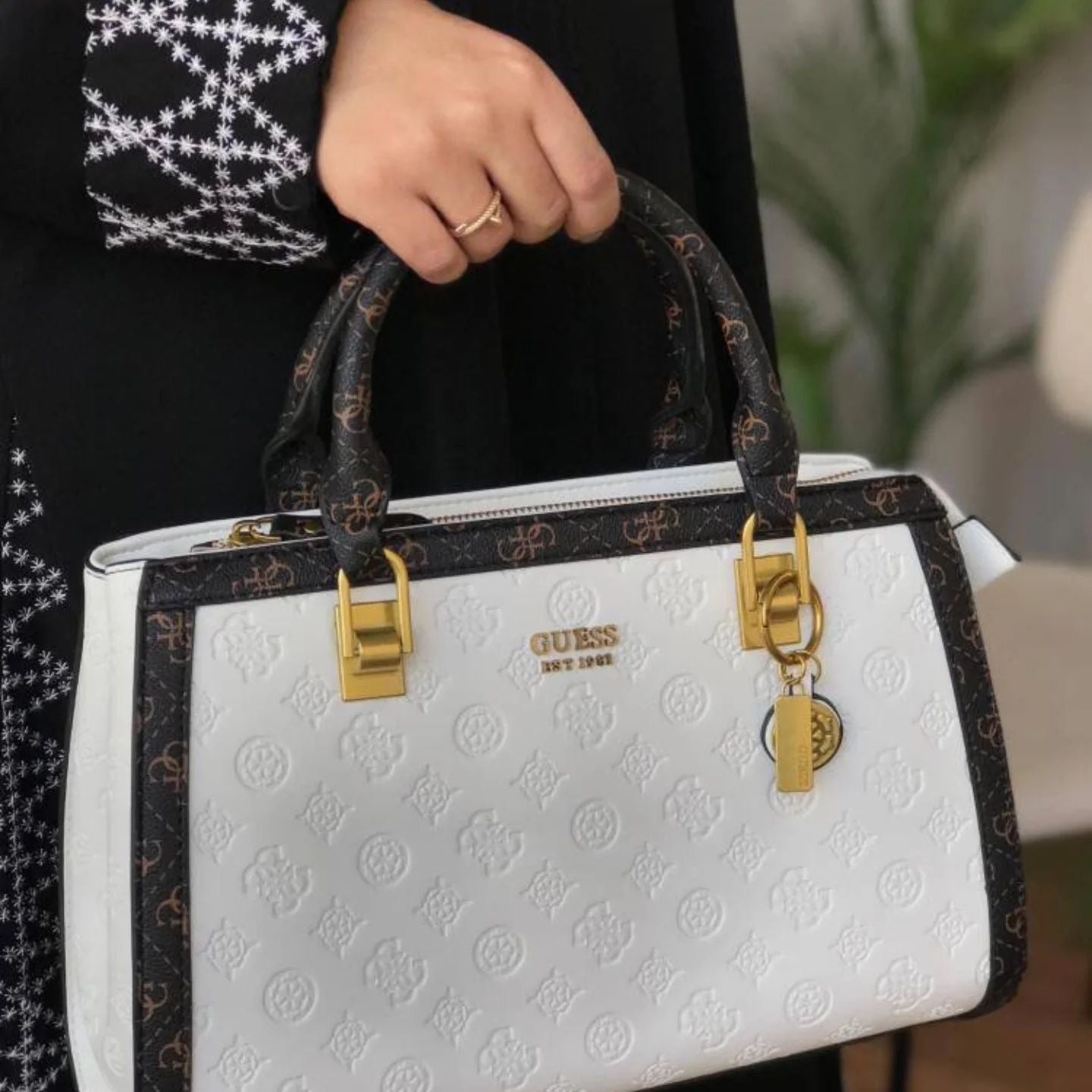 Guess Abey Elite Girlfriend Satchel Bag