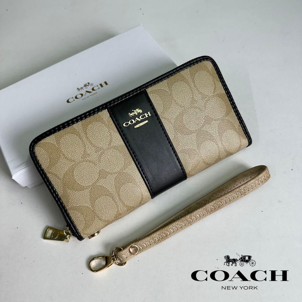 Coach Zipper Wallet
