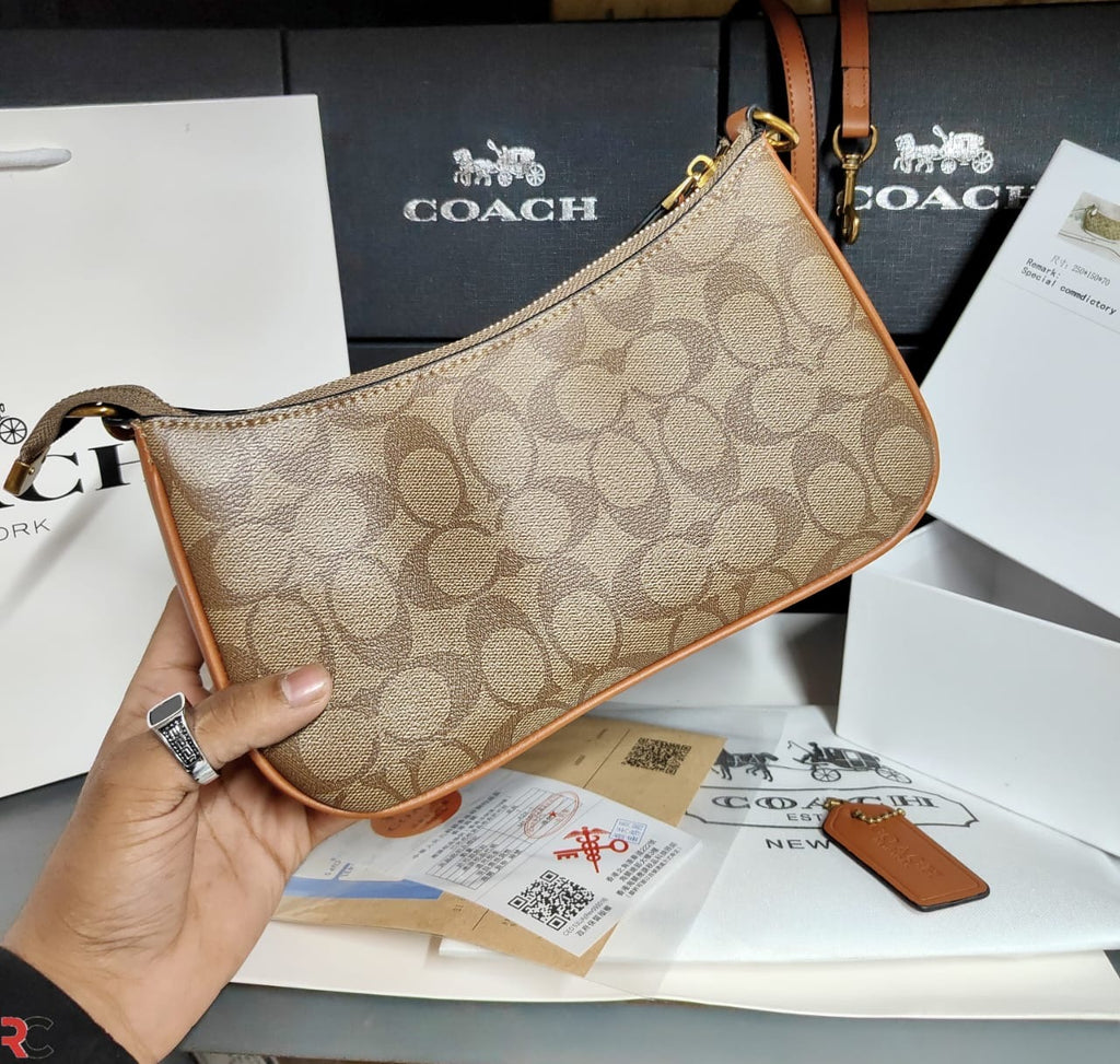 Coach Teri Shoulder Bag In Signature Canvas