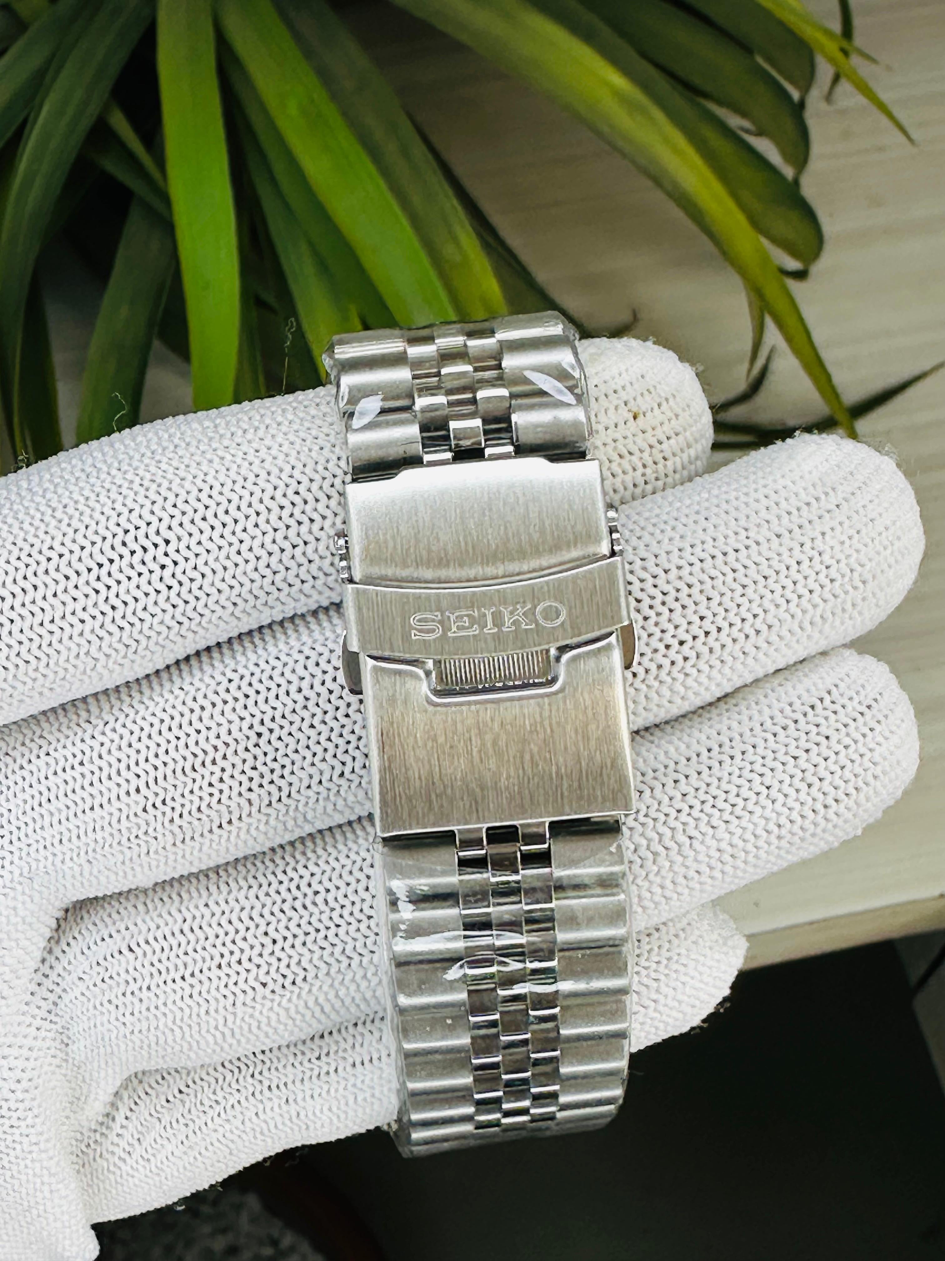 Seiko 5 Sports GMT