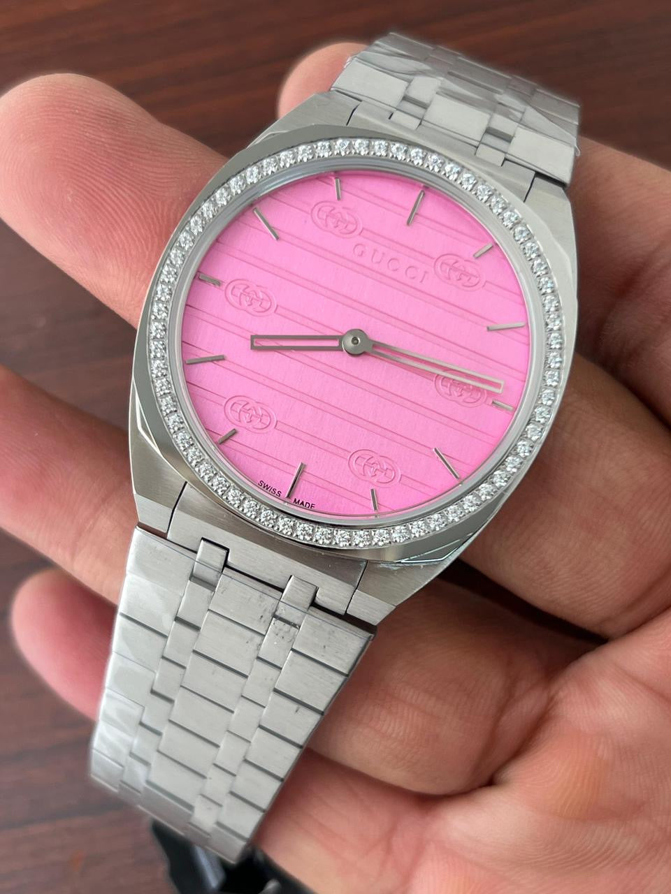 Gucci 25H Diamond Bezel Series