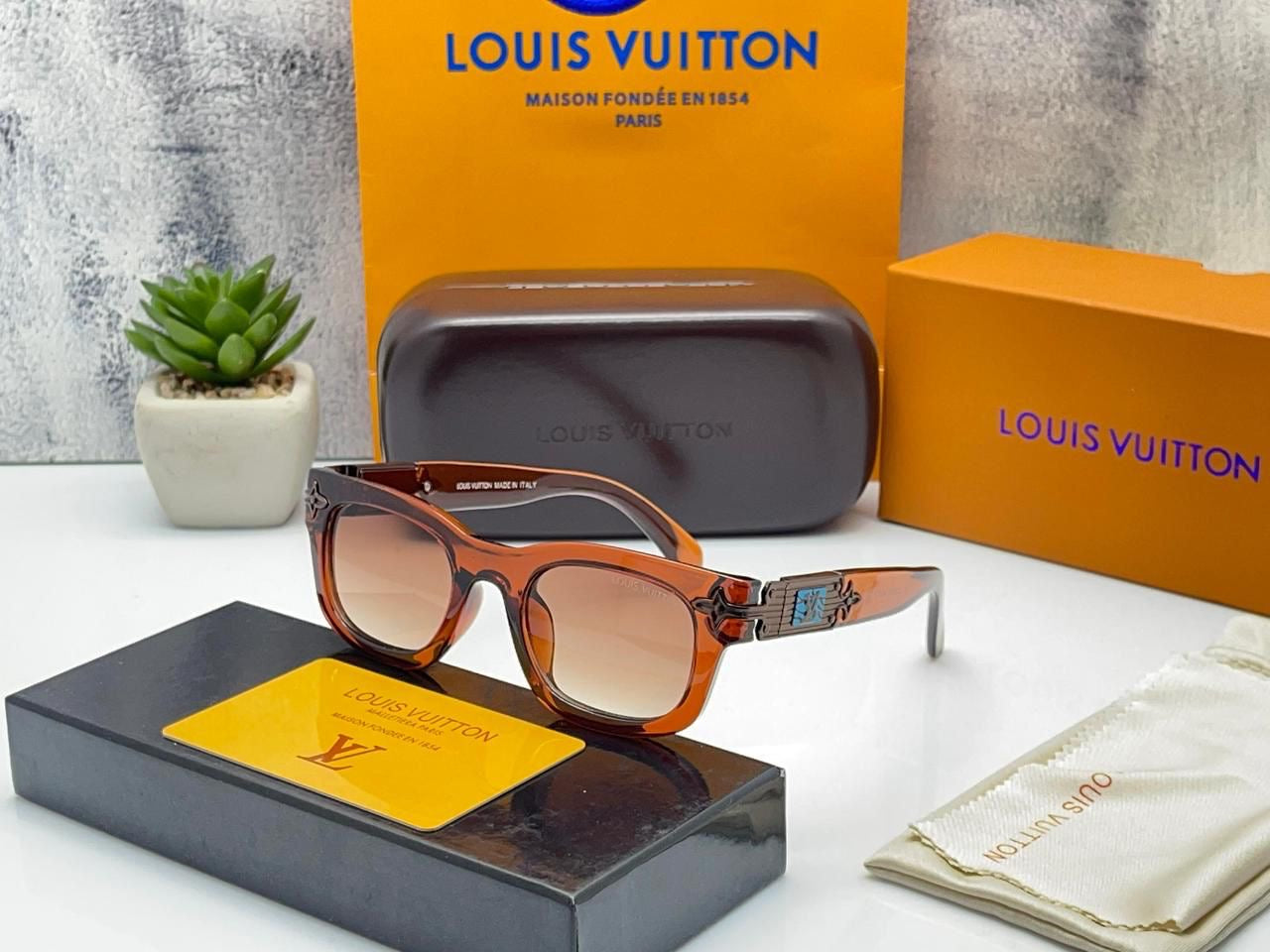 Louis Vuitton Unisex Sunglasses