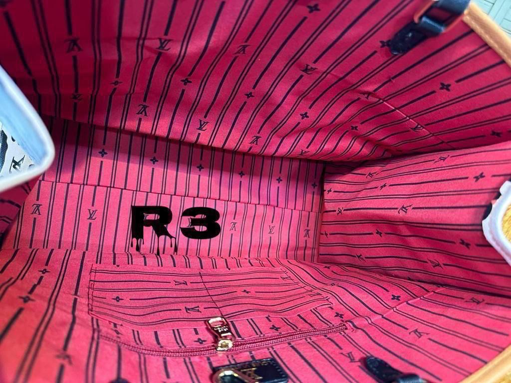 Louis Vuitton On The Go Monogram MM Leopard Black