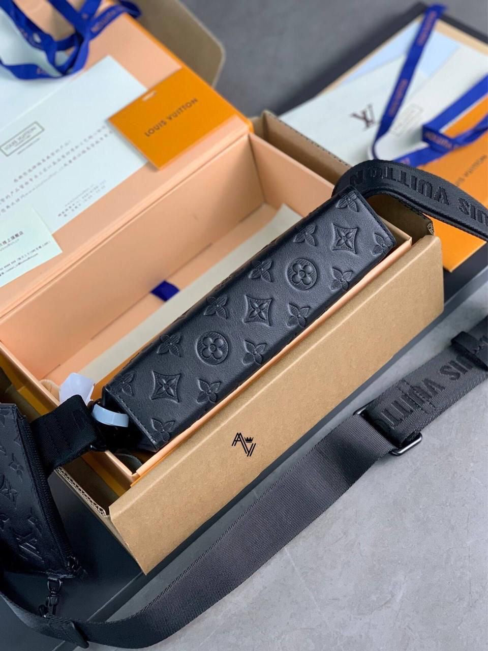 Louis Vuitton Gaston Wearable Wallet
