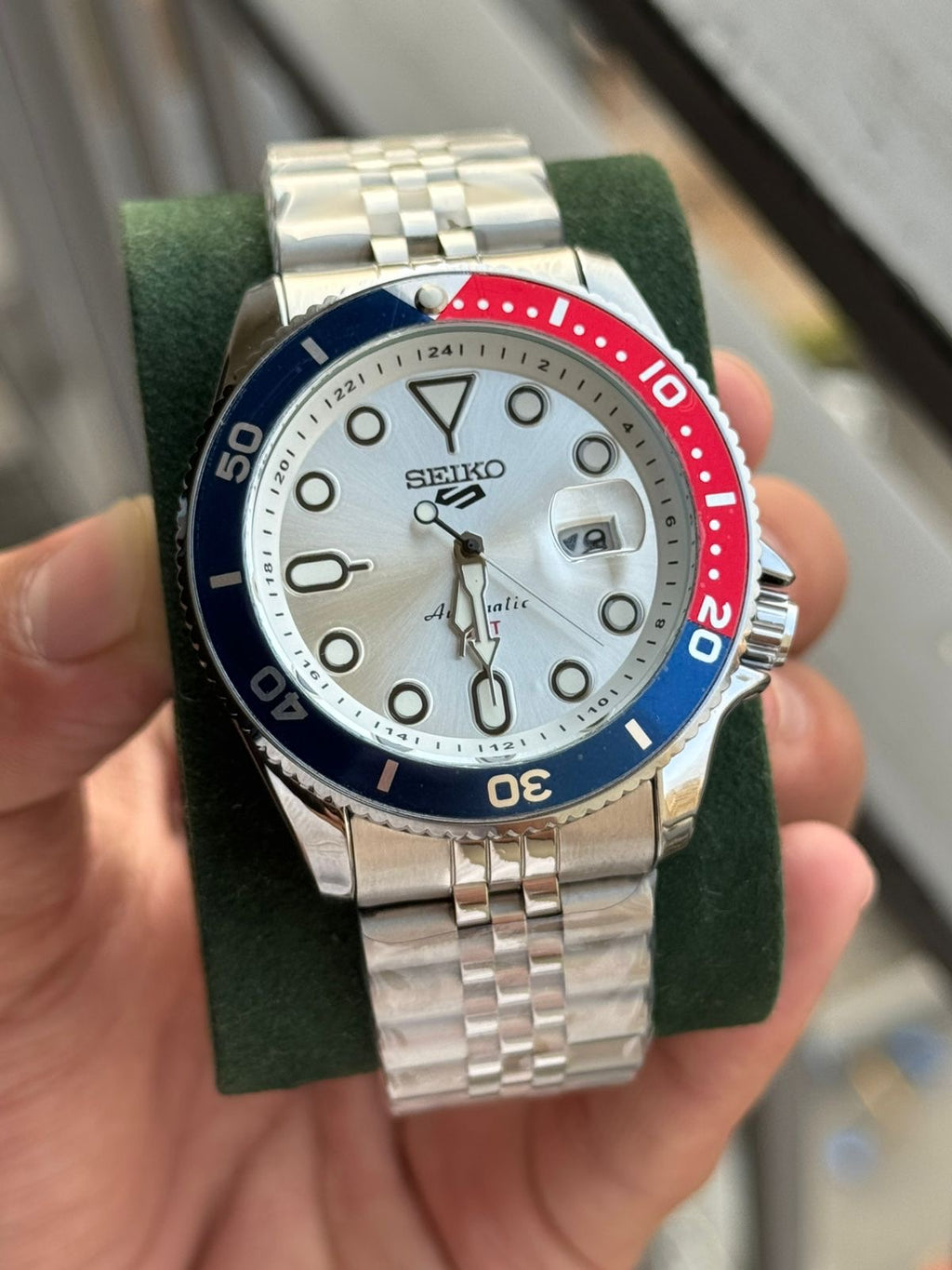 Seiko 5 Sports GMT