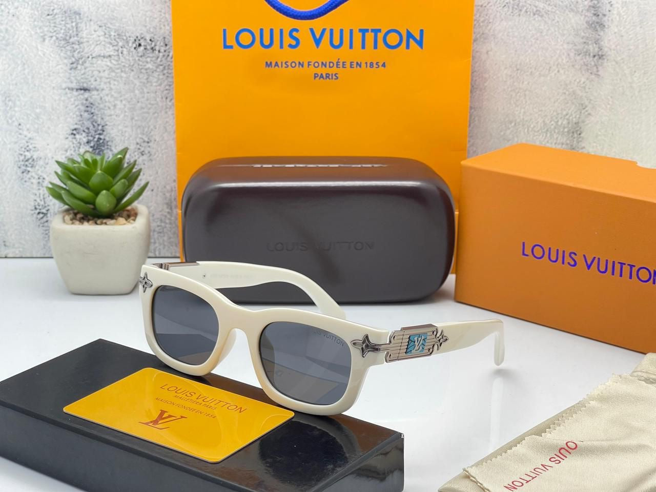 Louis Vuitton Unisex Sunglasses