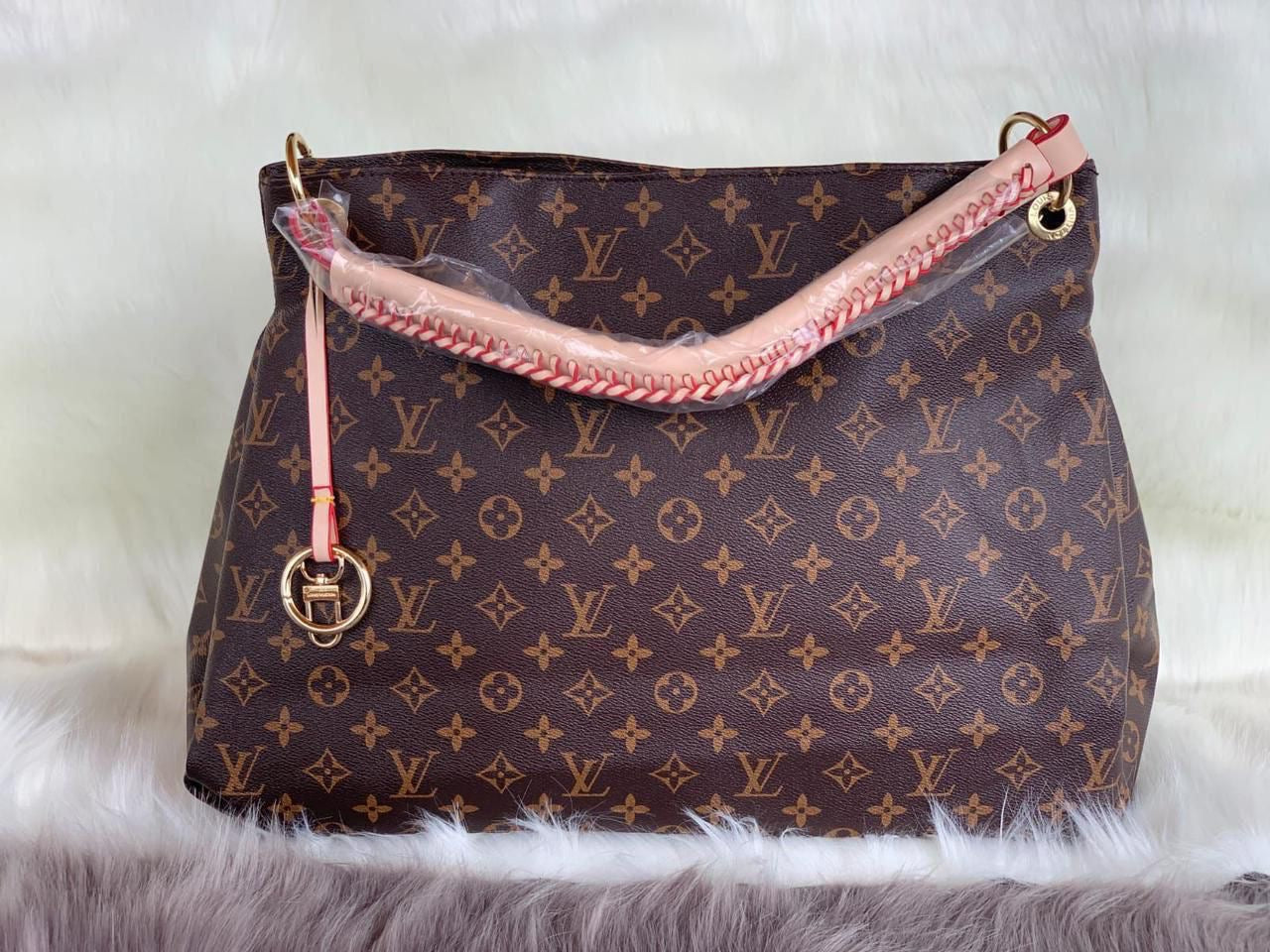 Louis Vuitton Artsy Sling Bag