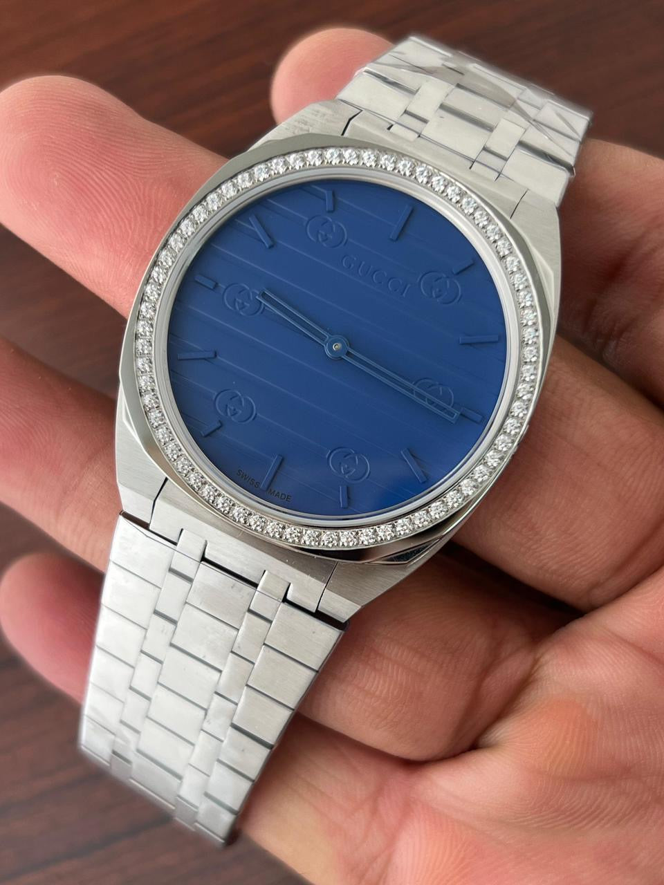 Gucci 25H Diamond Bezel Series