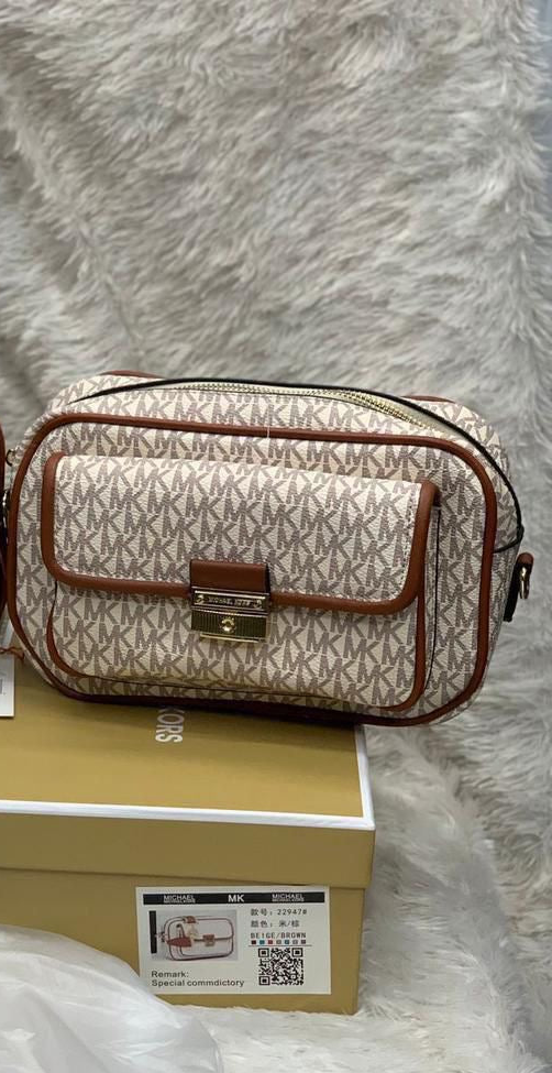 Michael Kors Bradshaw Crossbody