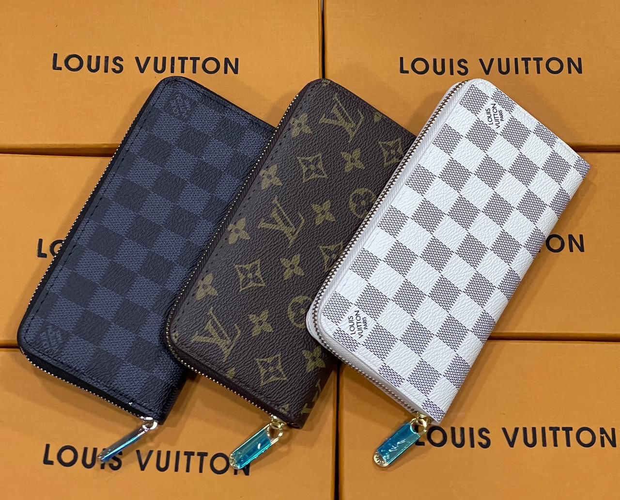Louis Vuitton Single Zipper Wallet