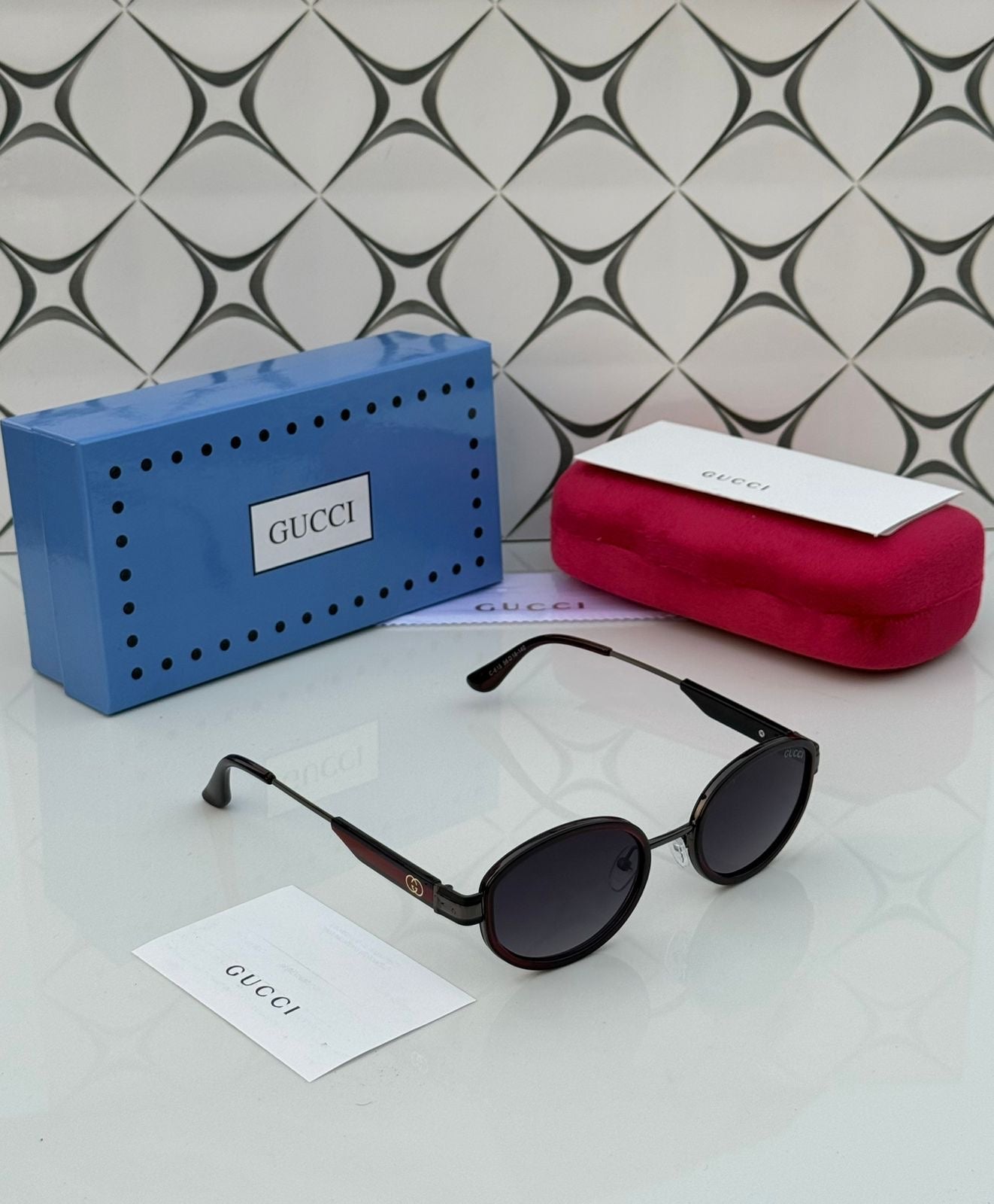 Gucci Unisex Sunglasses