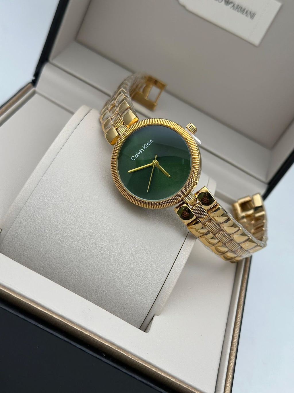 Calvin Klein Minimalist