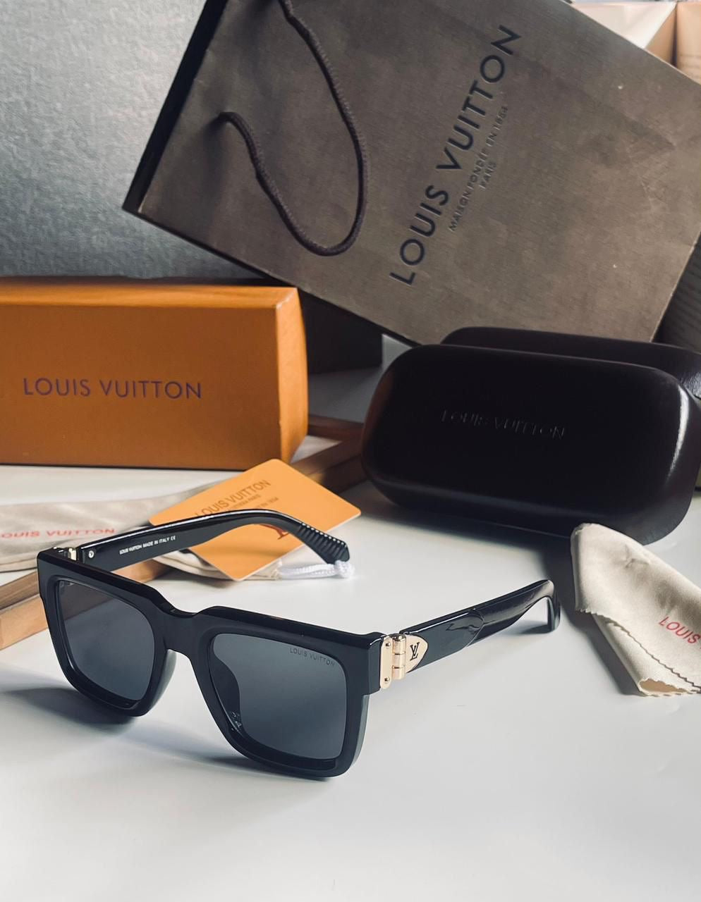 Louis Vuitton Unisex Sunglasses
