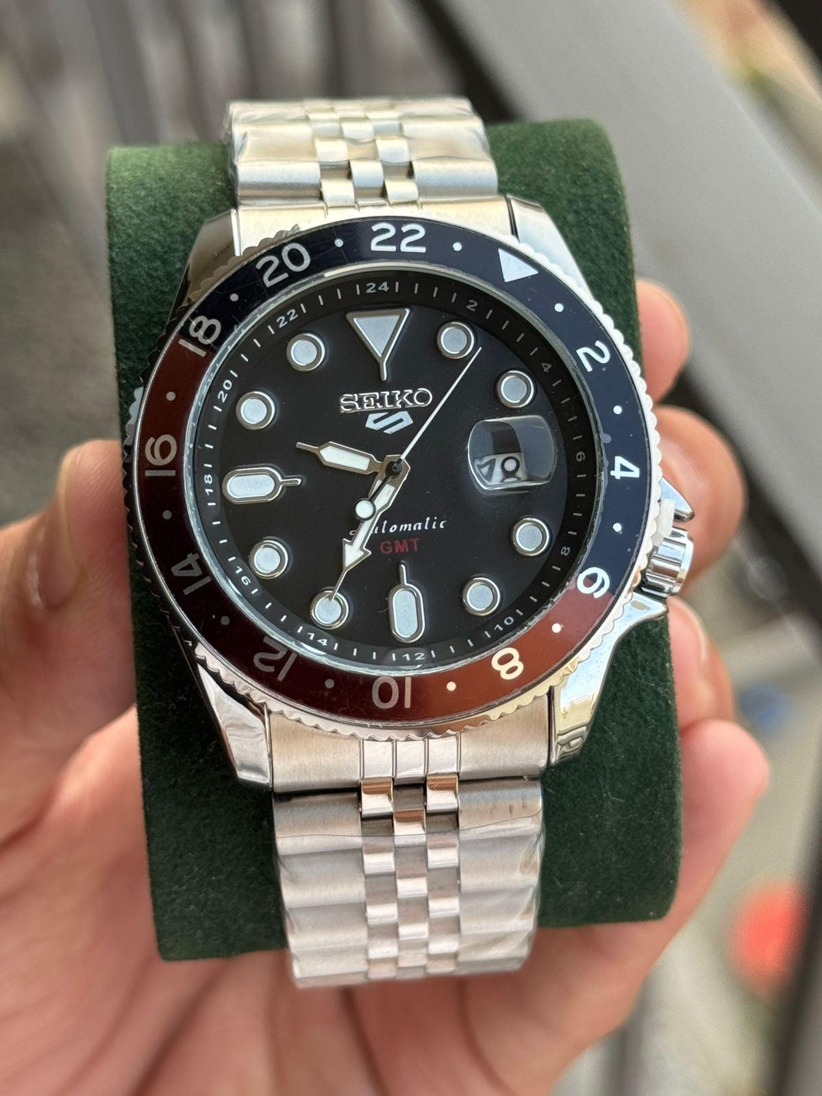 Seiko 5 Sports GMT