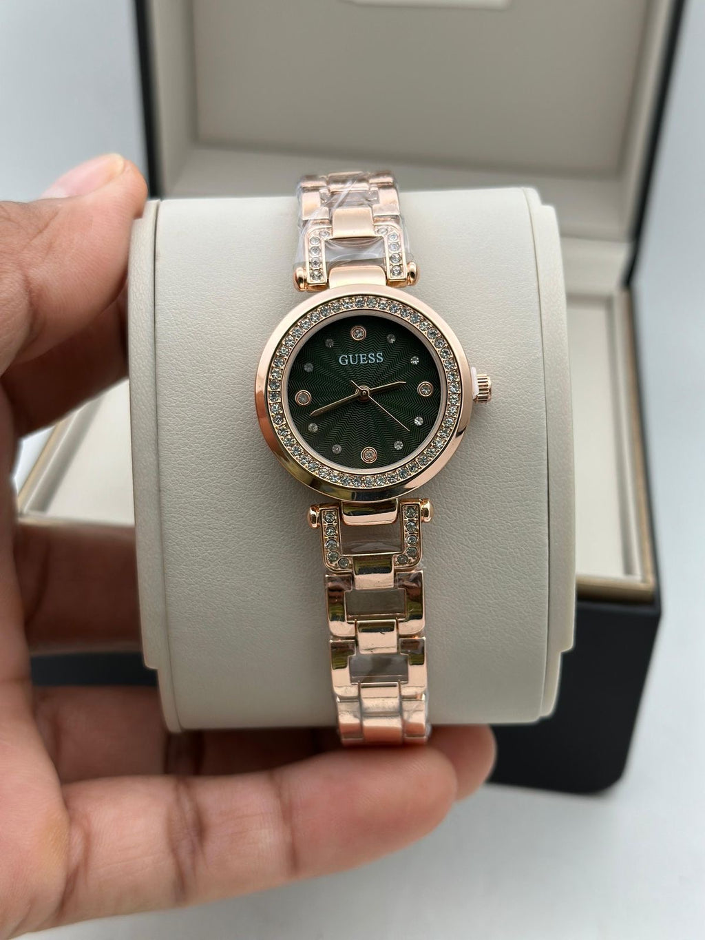 Guess Diamond Series