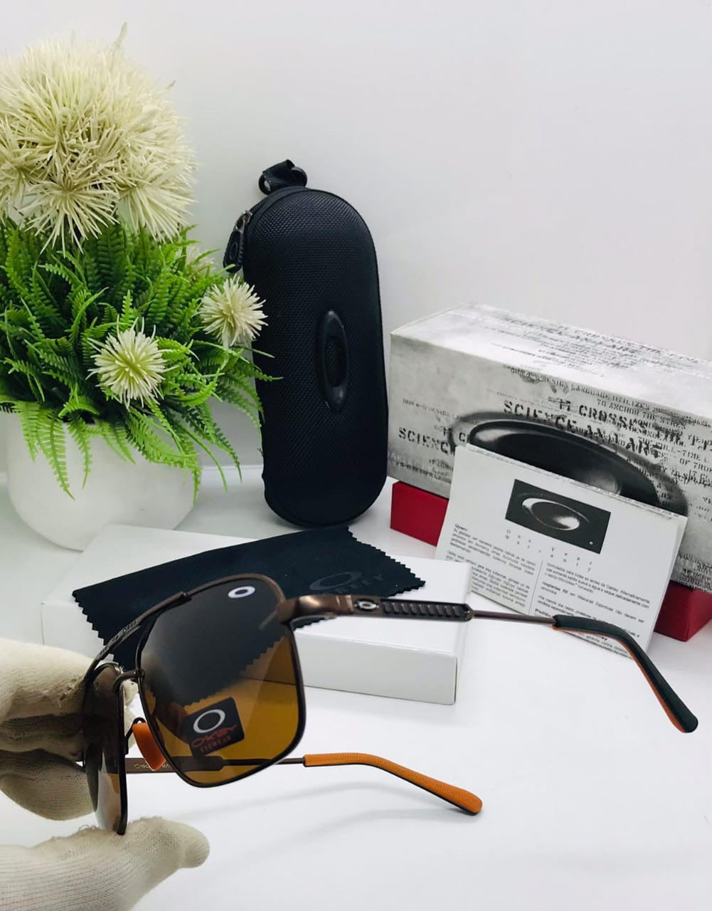 Oakley Unisex Sunglasses