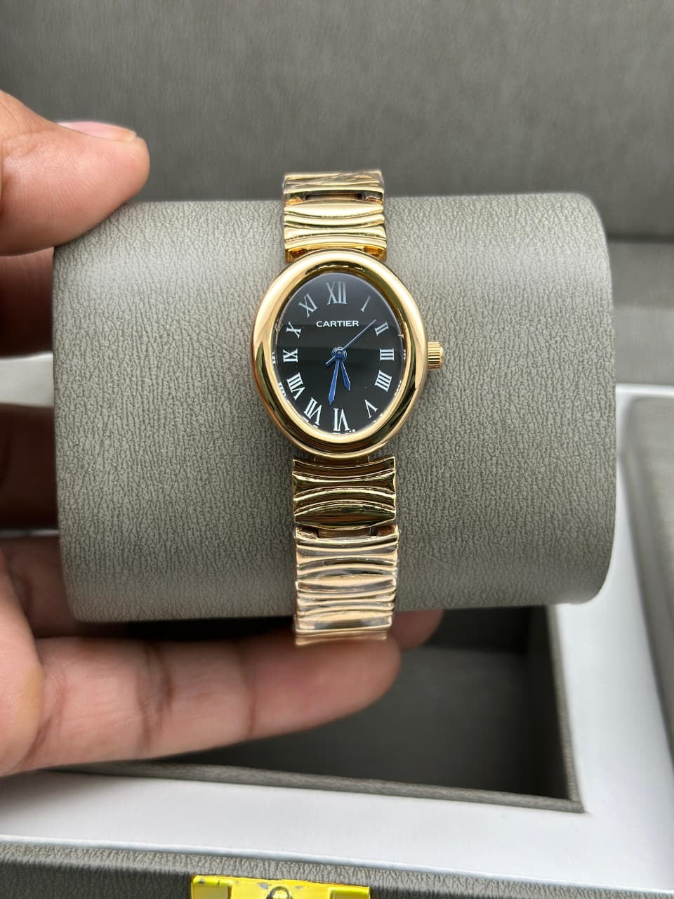 Cartier Timeless Oval Elegance