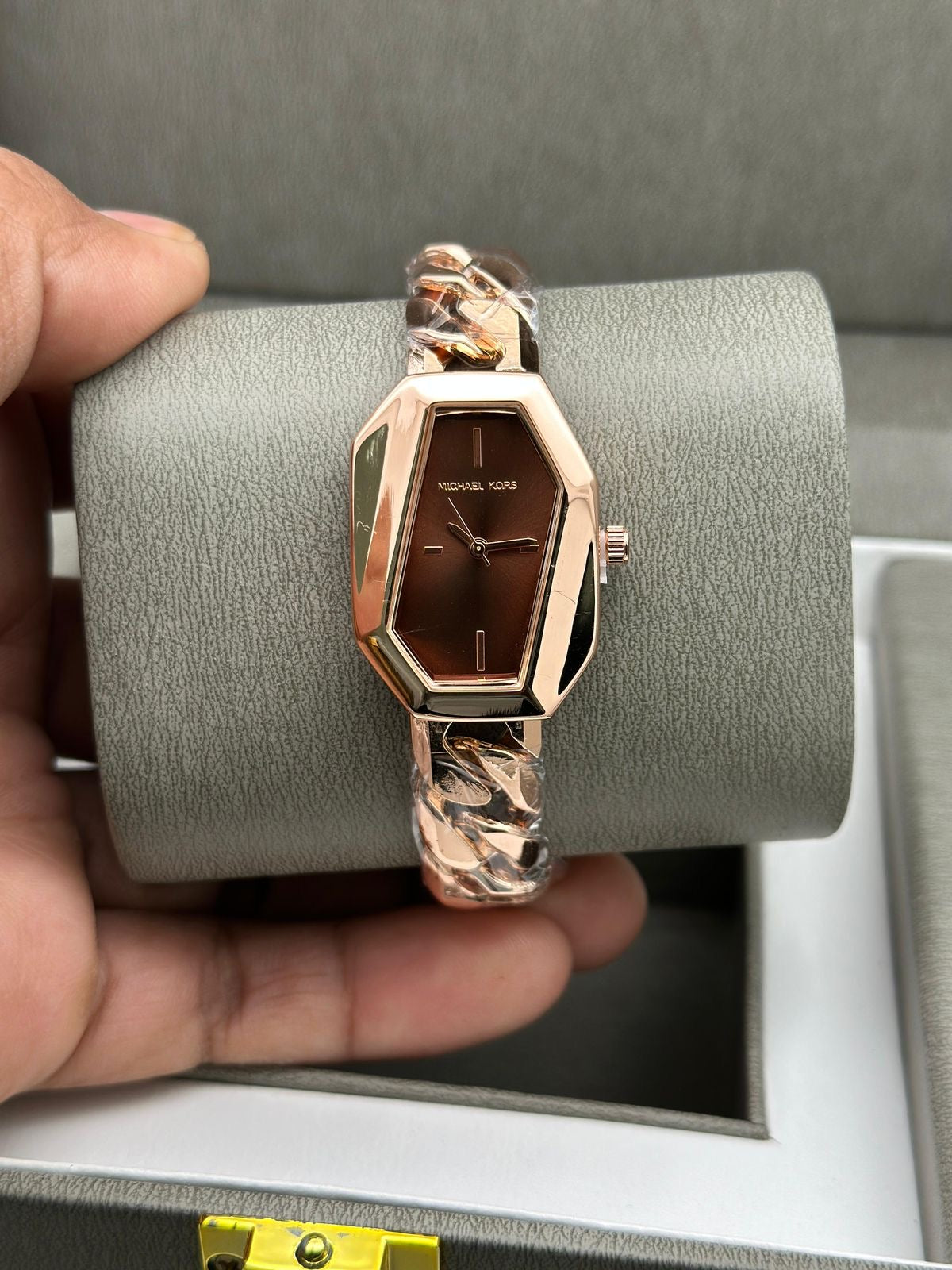 Michael Kors Chain-Link