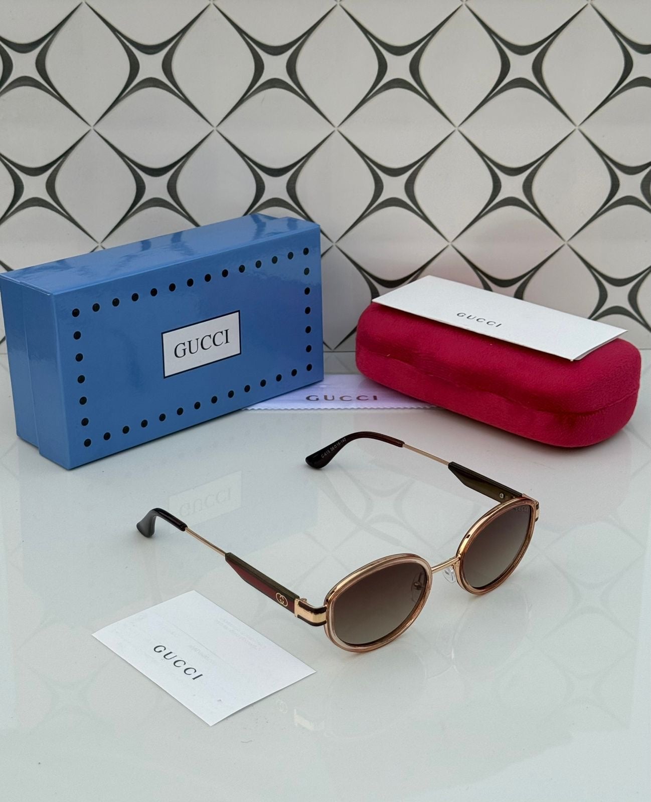 Gucci Unisex Sunglasses