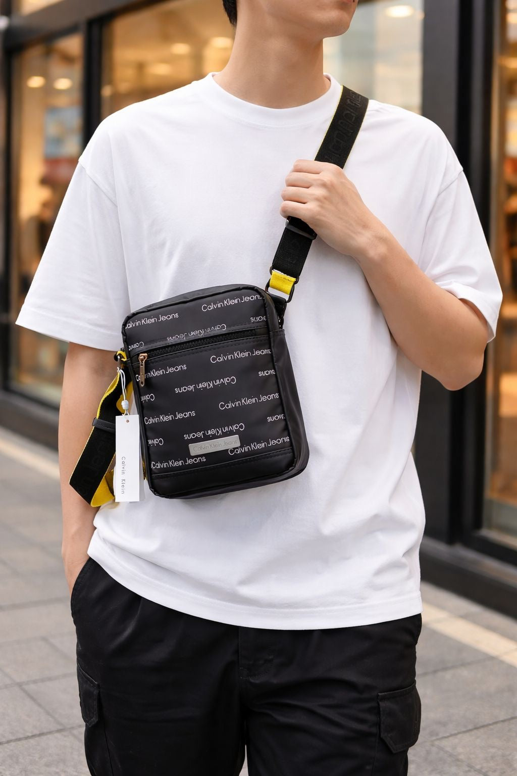 Calvin Klein Messenger Bag