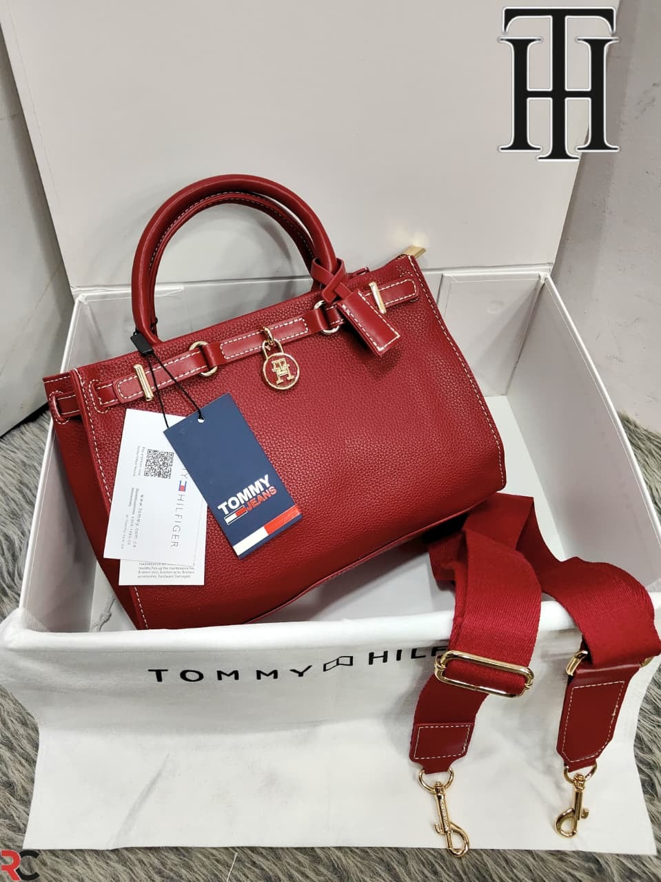 Tommy Hilfiger American Icon Leather Tote Bag