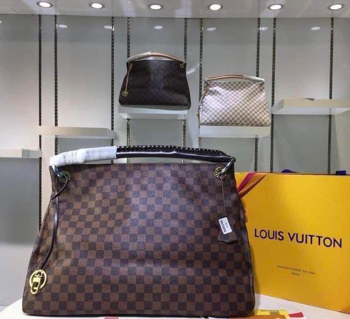 Louis Vuitton Artsy Sling Bag