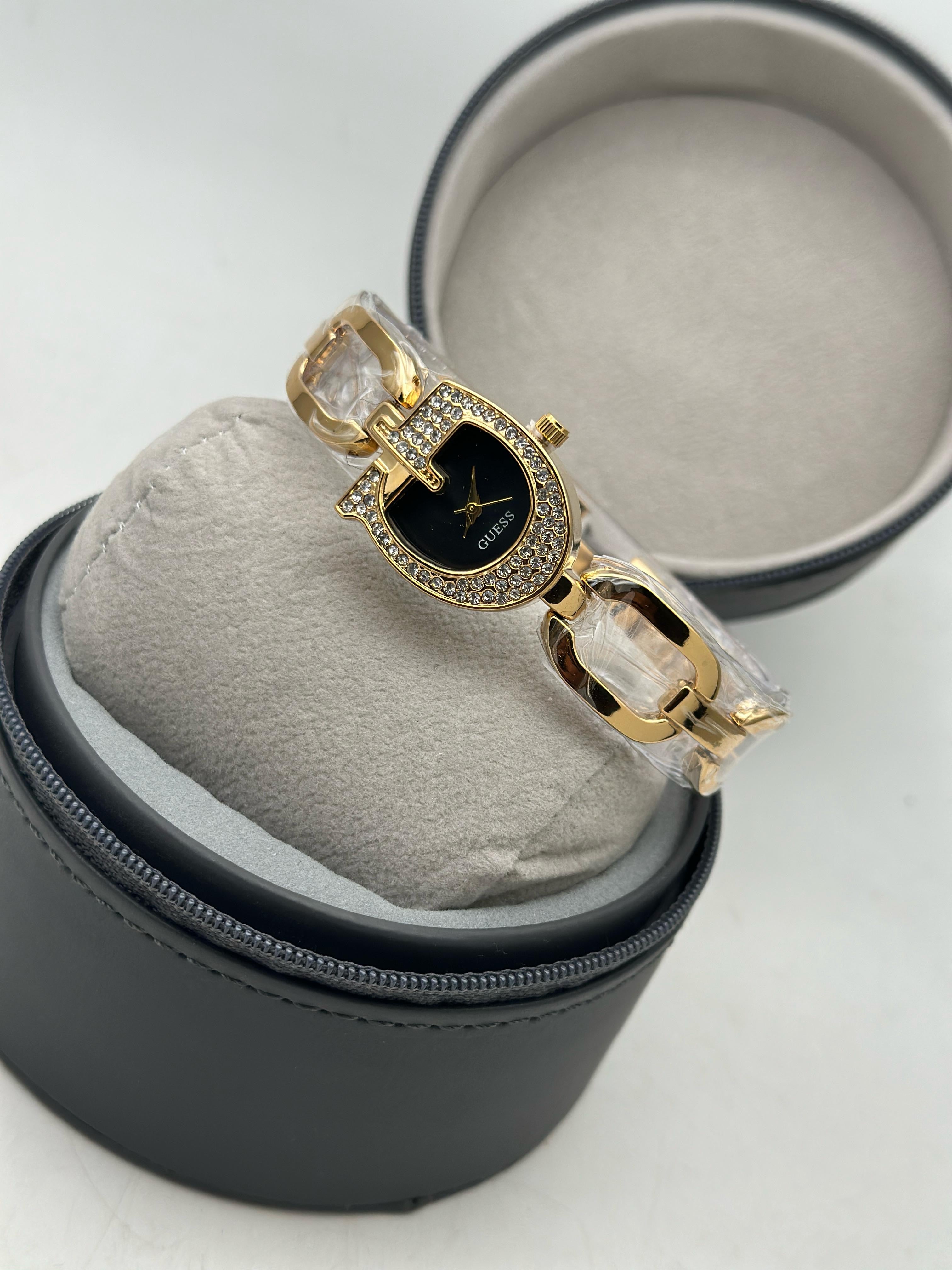 Guess Gia Collection