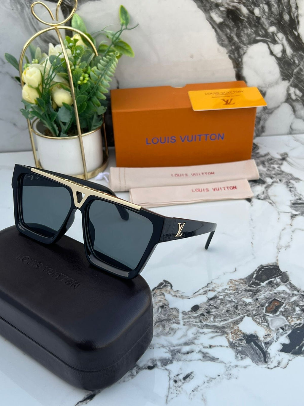 Louis Vuitton Unisex Sunglasses