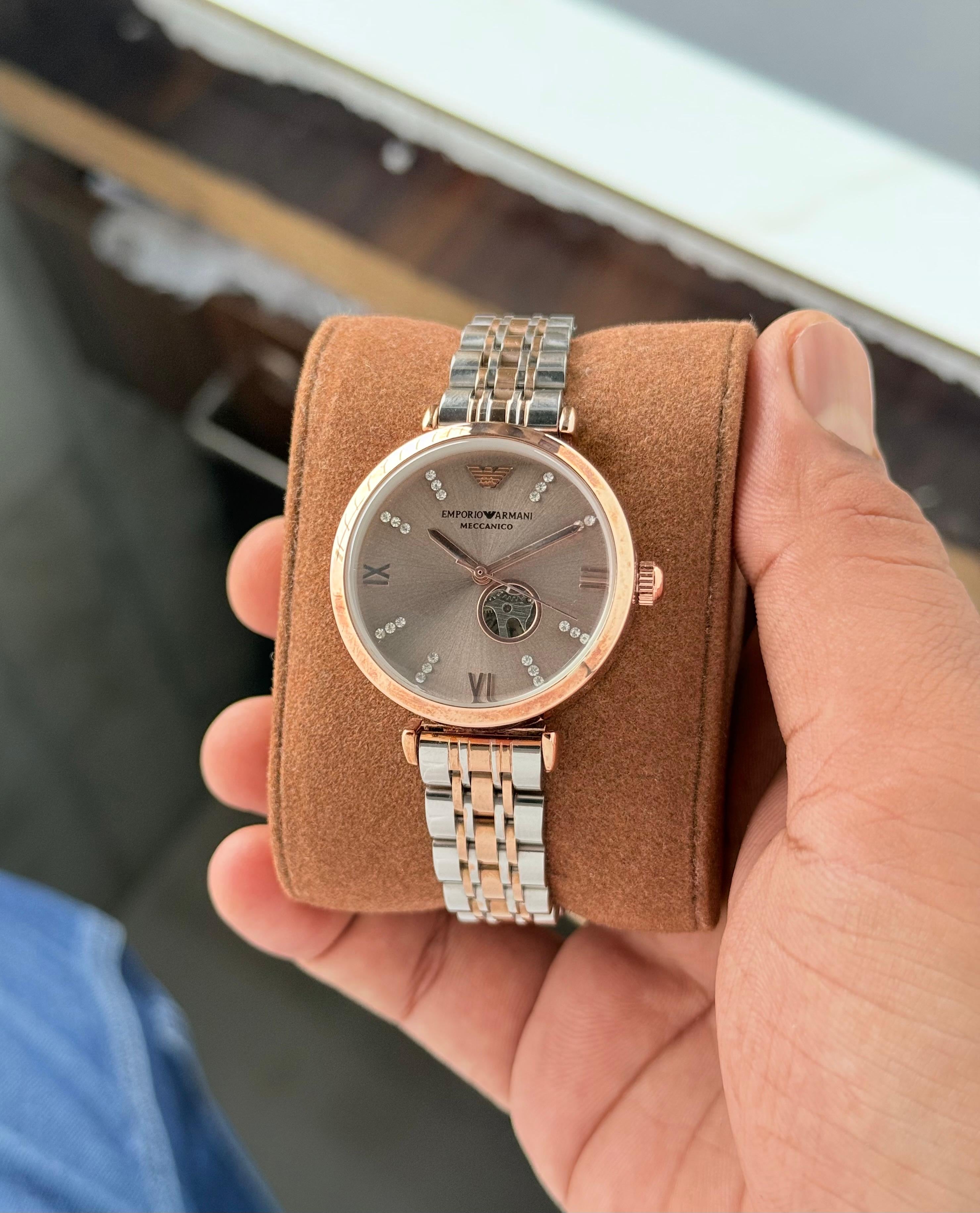 Emporio Armani Gianni T-Bar