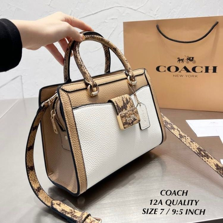 Coach Grace Carryall In Signature