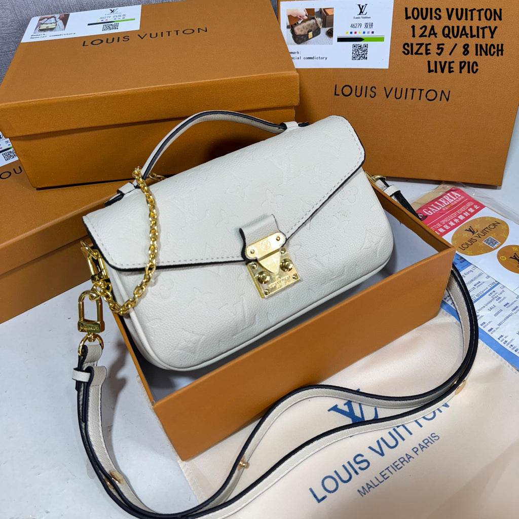 Louis Vuitton Pochette