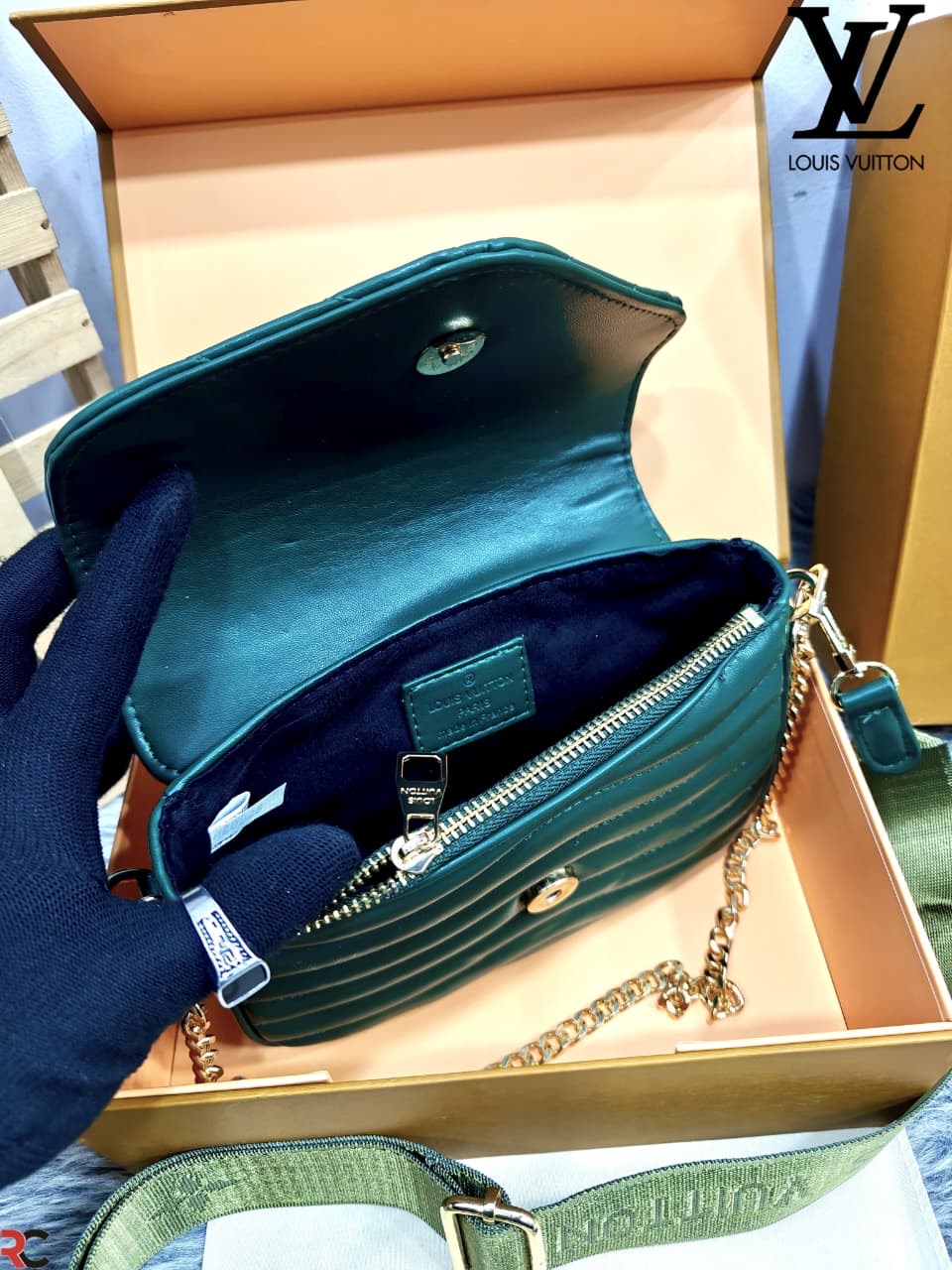 Louis Vuitton Wave Multi Pochette
