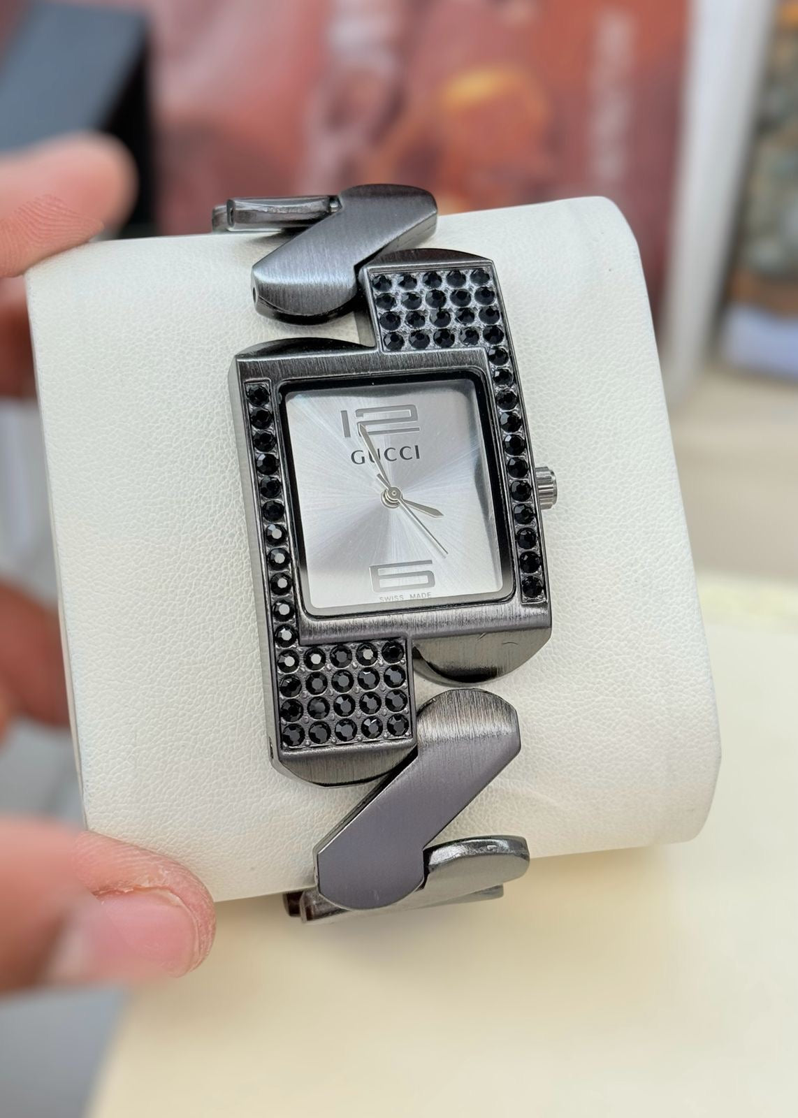 Gucci Twirl Collection