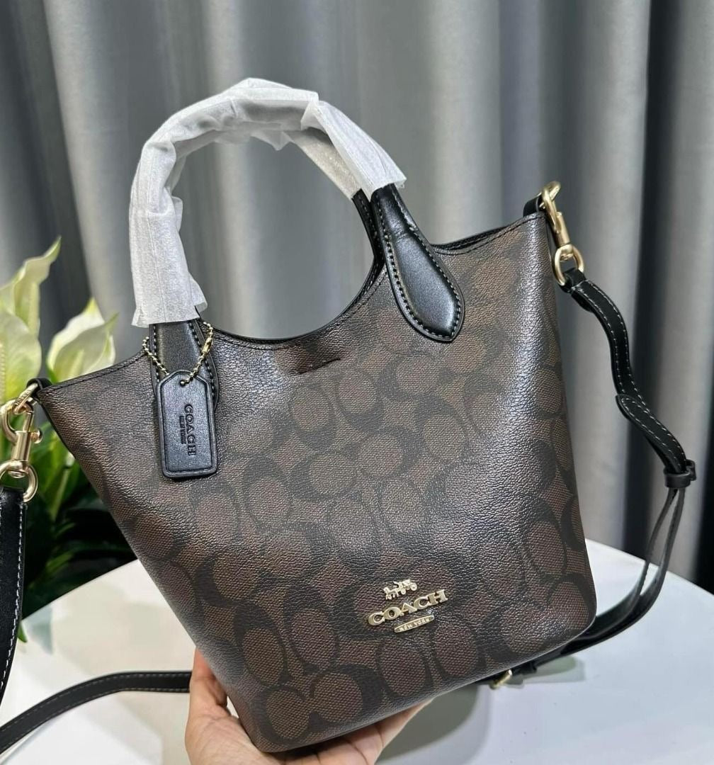 Coach Bucket Bag