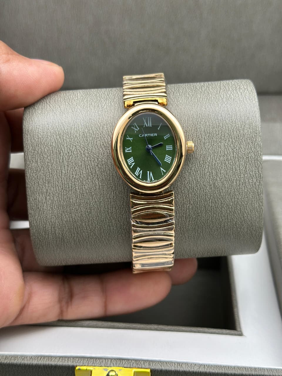 Cartier Timeless Oval Elegance