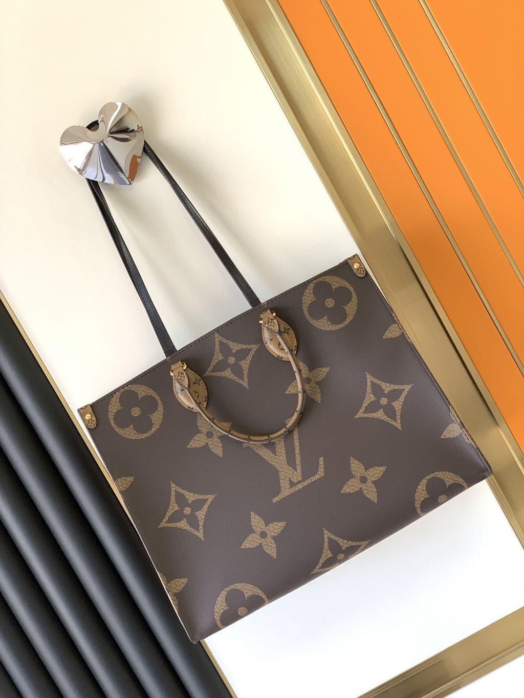 Louis Vuitton On The Go GM