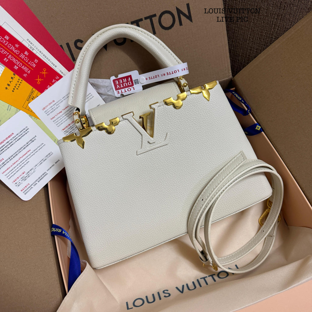 Louis Vuitton Capucines BB