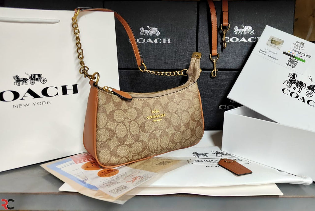 Coach Teri Shoulder Bag In Signature Canvas