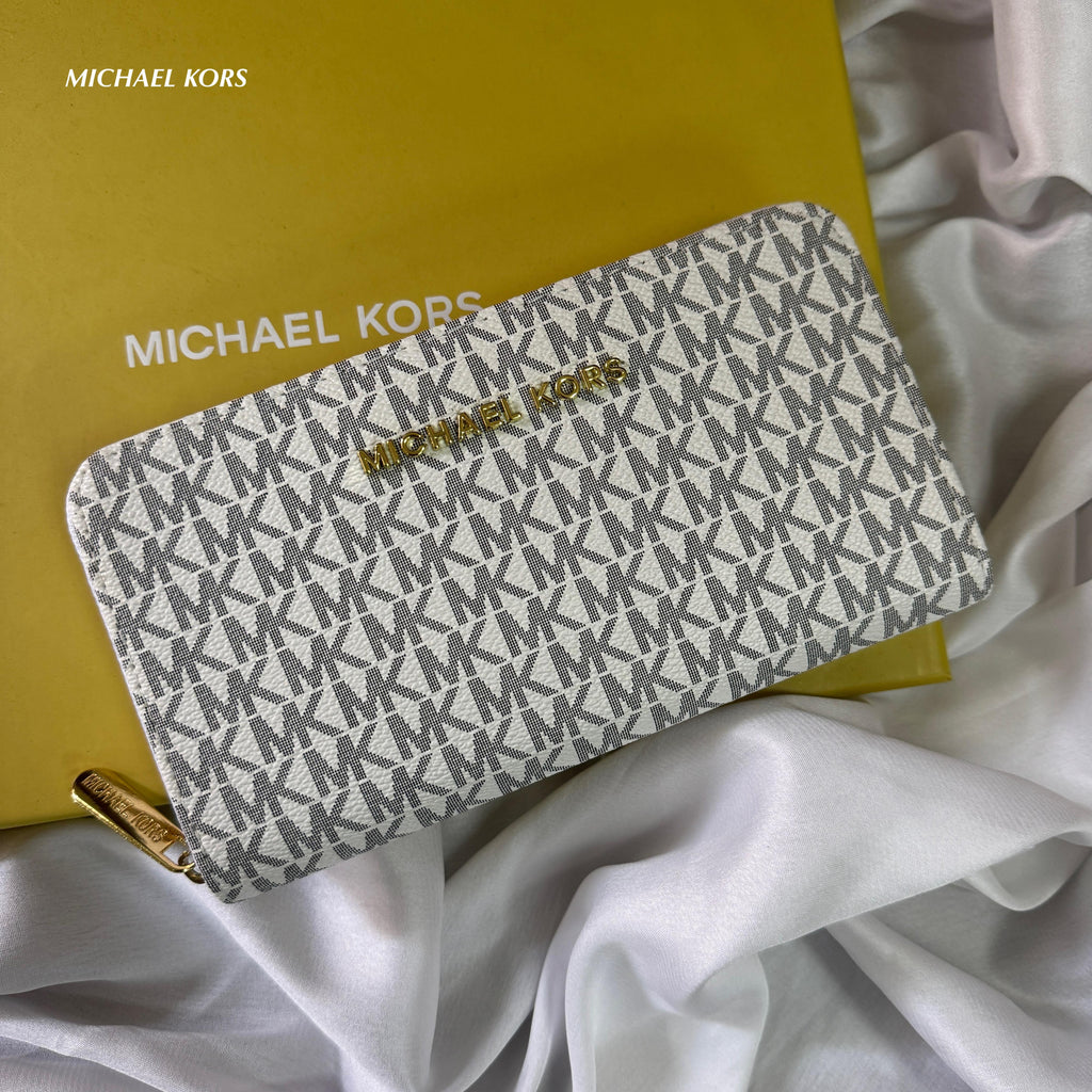 Michael Kors Zipper Wallet