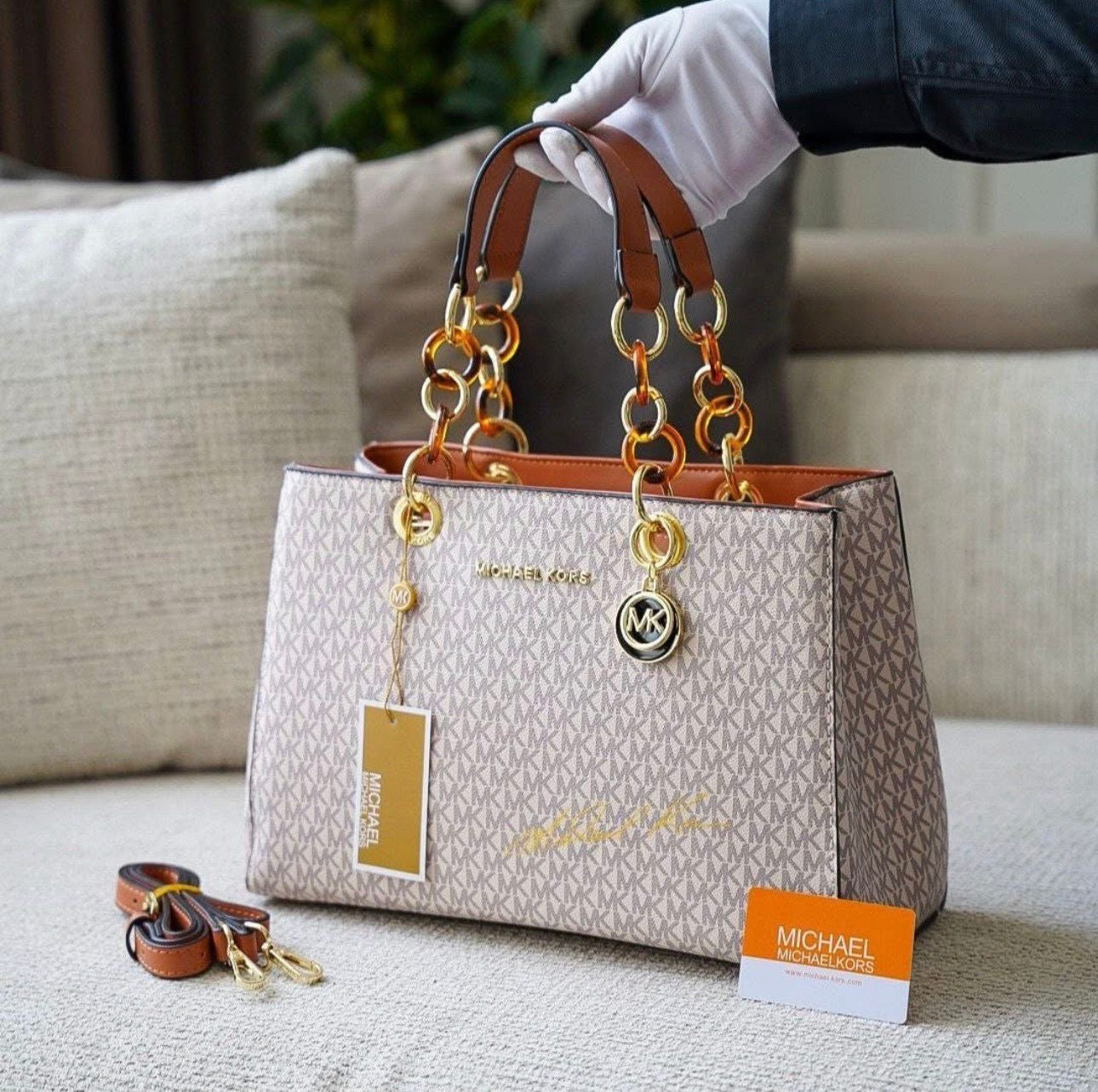 Michael Kors Cynthia Signature